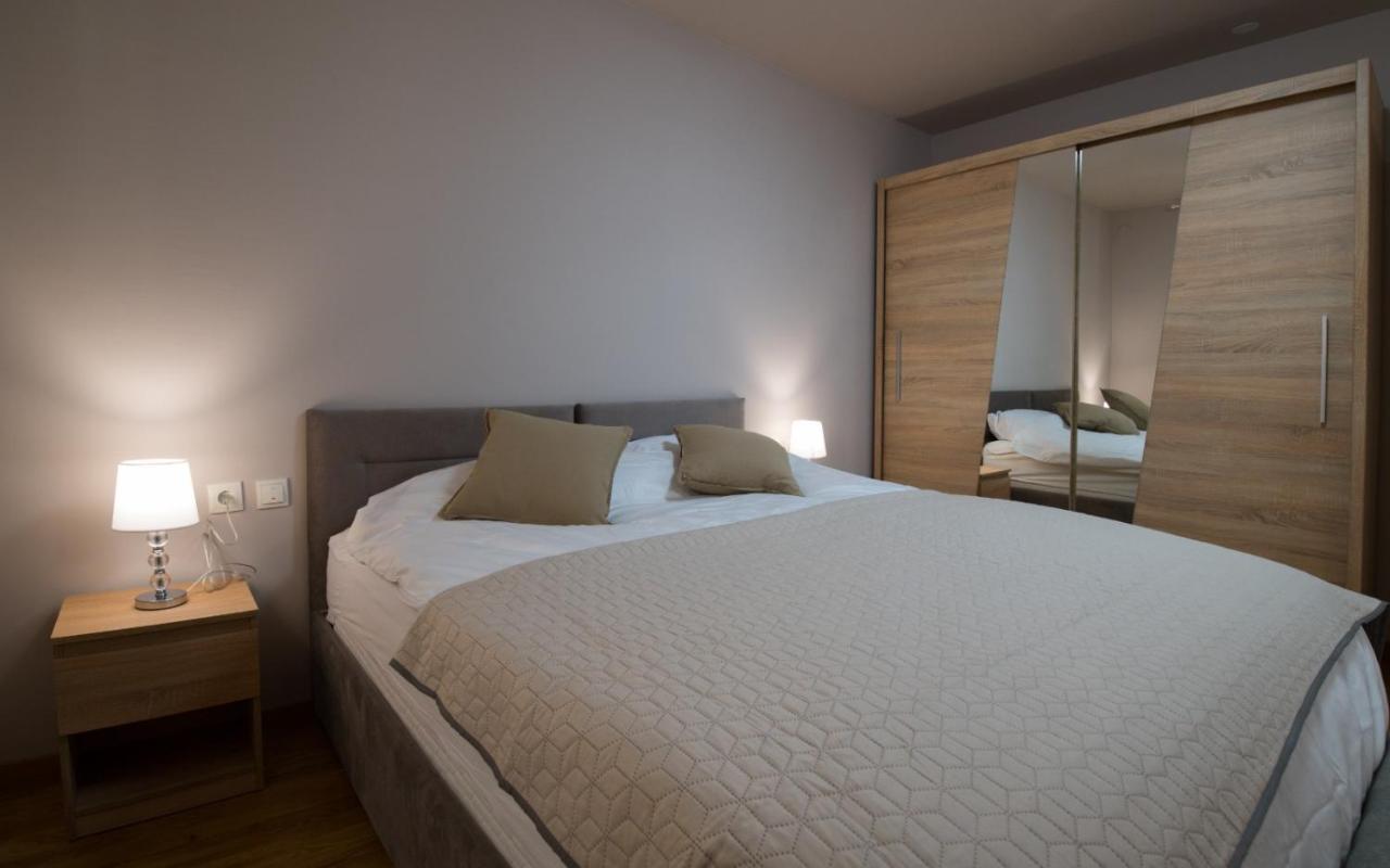Brand New Aparment With Sea View & Swimming Pool At Ciovo - Villa Fiorentini Trogir Exterior photo