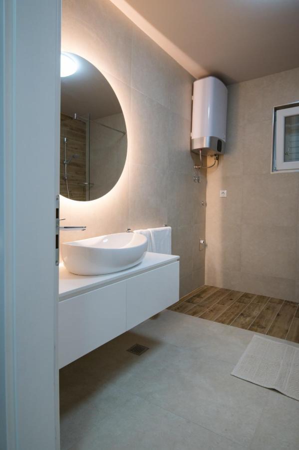Brand New Aparment With Sea View & Swimming Pool At Ciovo - Villa Fiorentini Trogir Exterior photo